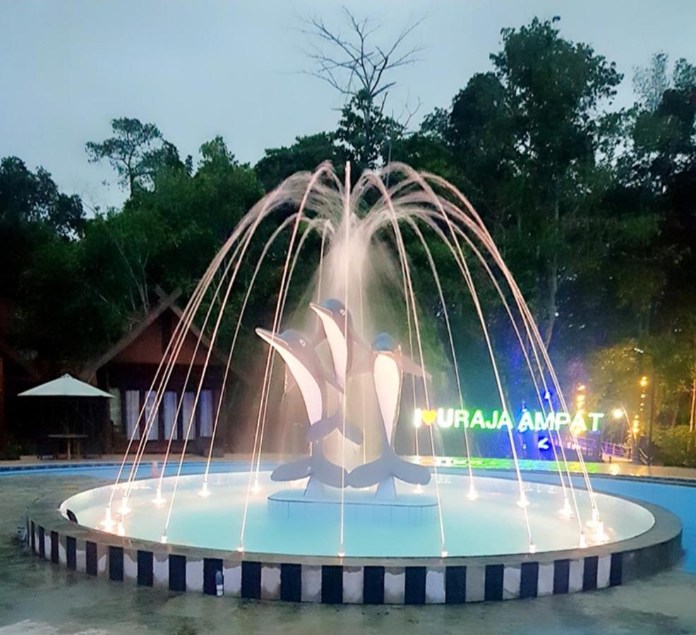 Korpak Villa & Resort Raja Ampat Saonek Exterior photo
